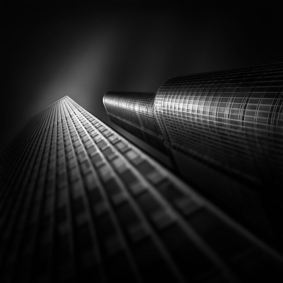 Black and White Fine Art Video Tutorial – Fluid Time V – Trump Tower and IBM Building Chicago